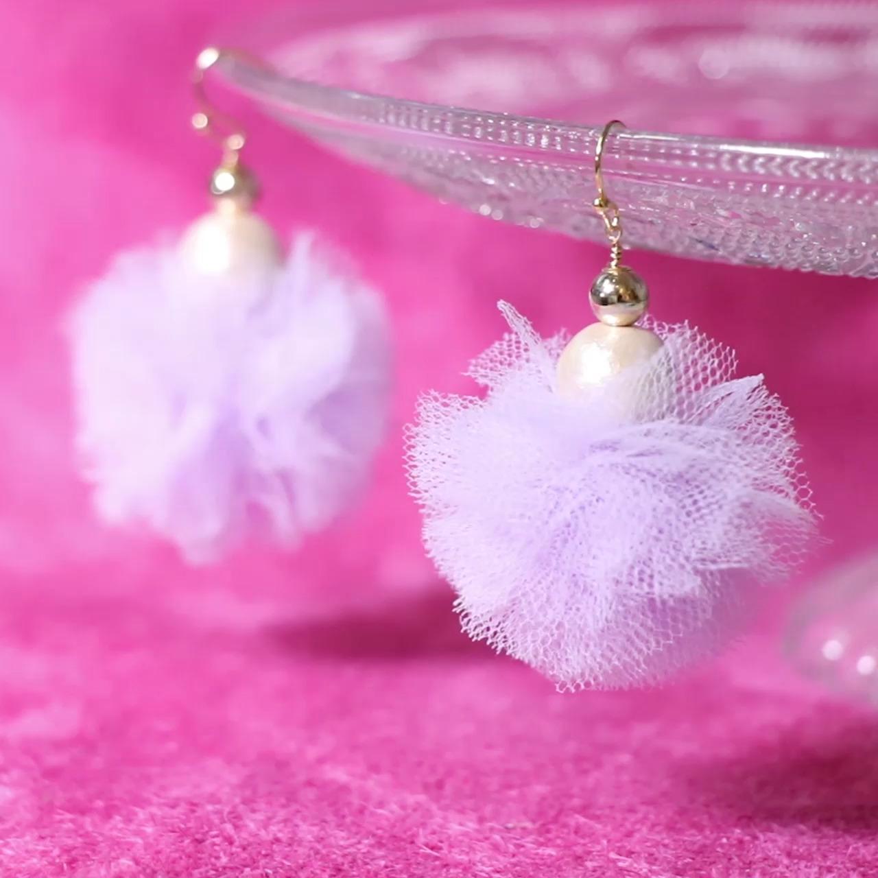 ドーナツ型でつくる♪「ポンポンチュールピアス」