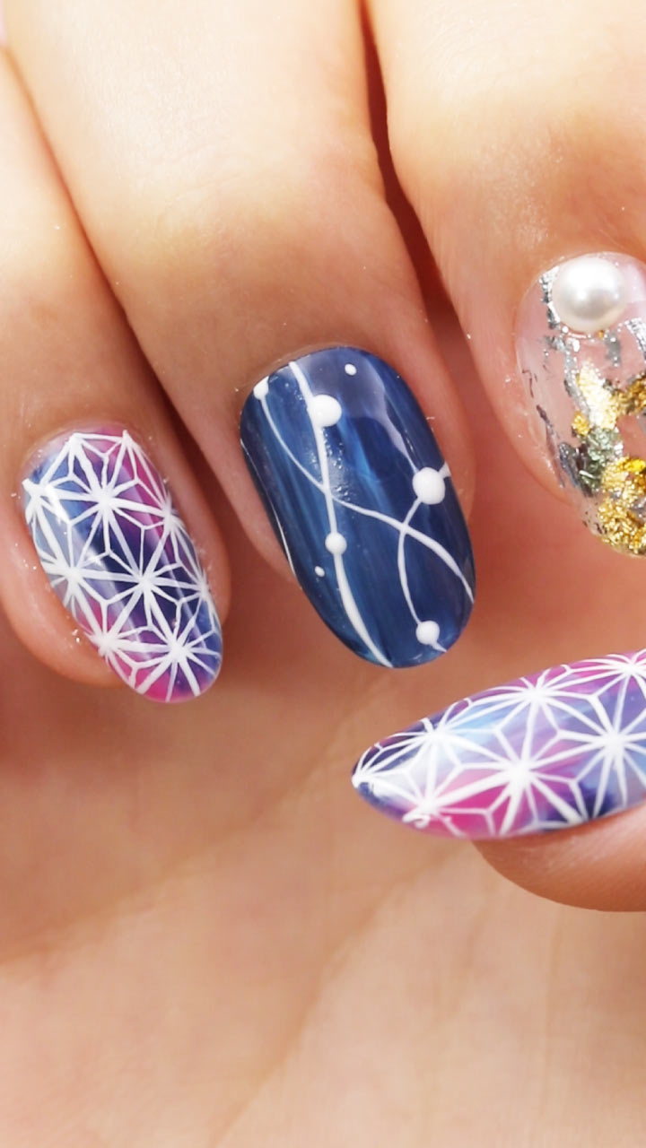 指先から清涼感♡浴衣にぴったりな和柄ネイル