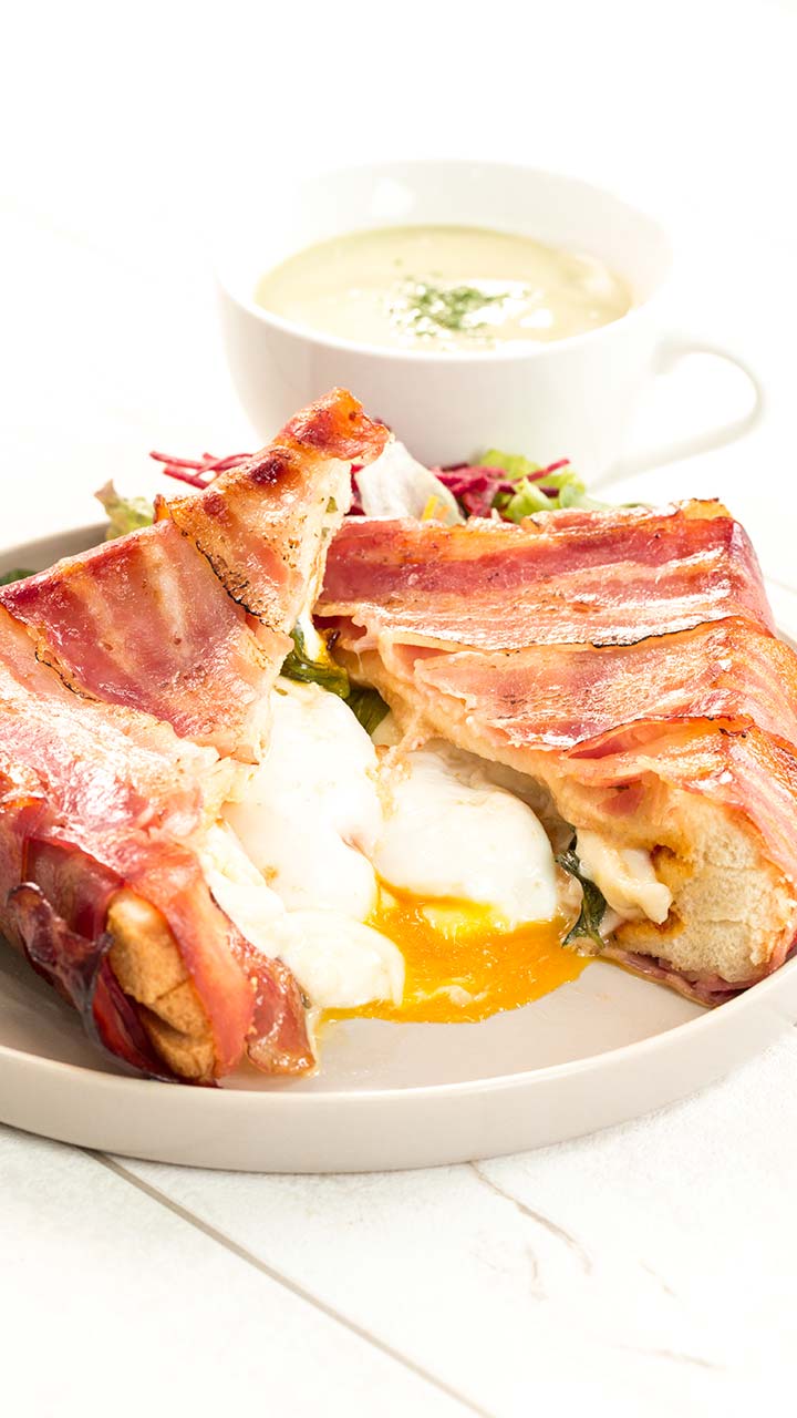 １人で食べきったら危険！？ベーコンホットサンド