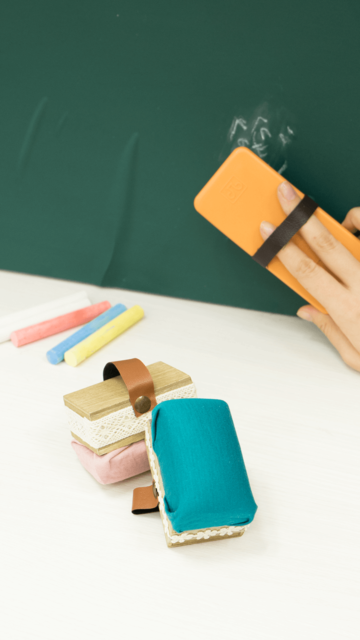 懐かしいあの形が手の平サイズで⁉︎ 注目度抜群クリーナー☆