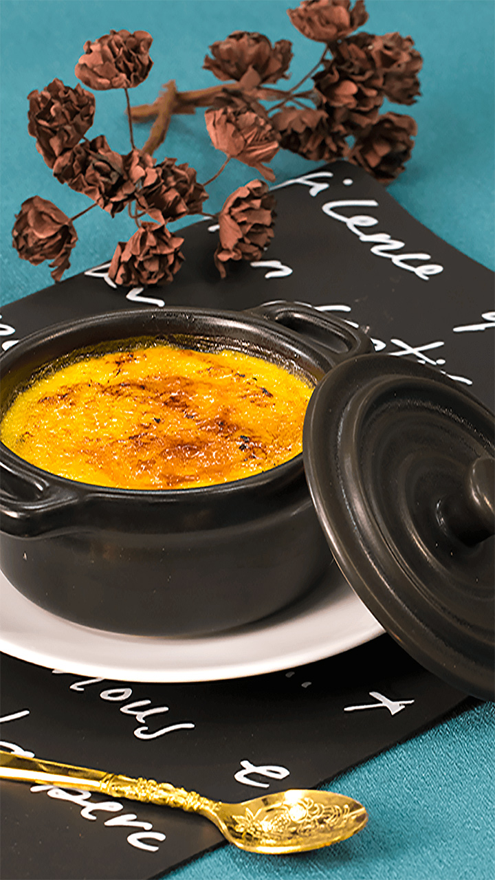 知ってる？バーナーなしで『濃厚クレームブリュレ』を作る裏ワザ♡