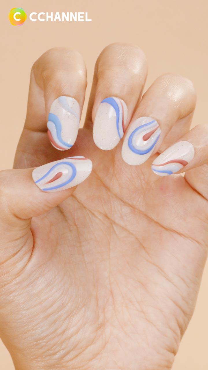 大人っぽデザイン♡ぷっくりプッチ柄ネイル