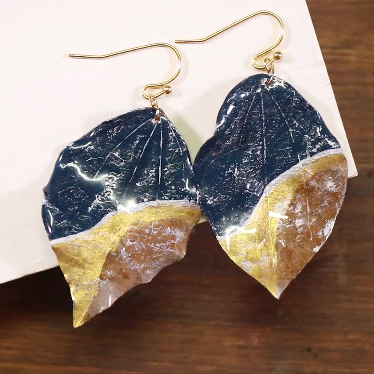 アクセサリーに生まれ変わる☆「枯葉ピアス」