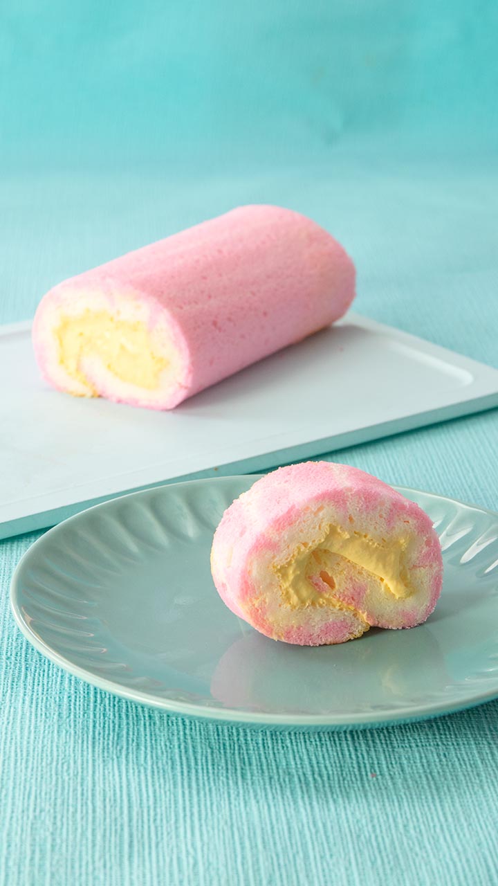 切ってびっくり！？ハリケーンロールケーキ