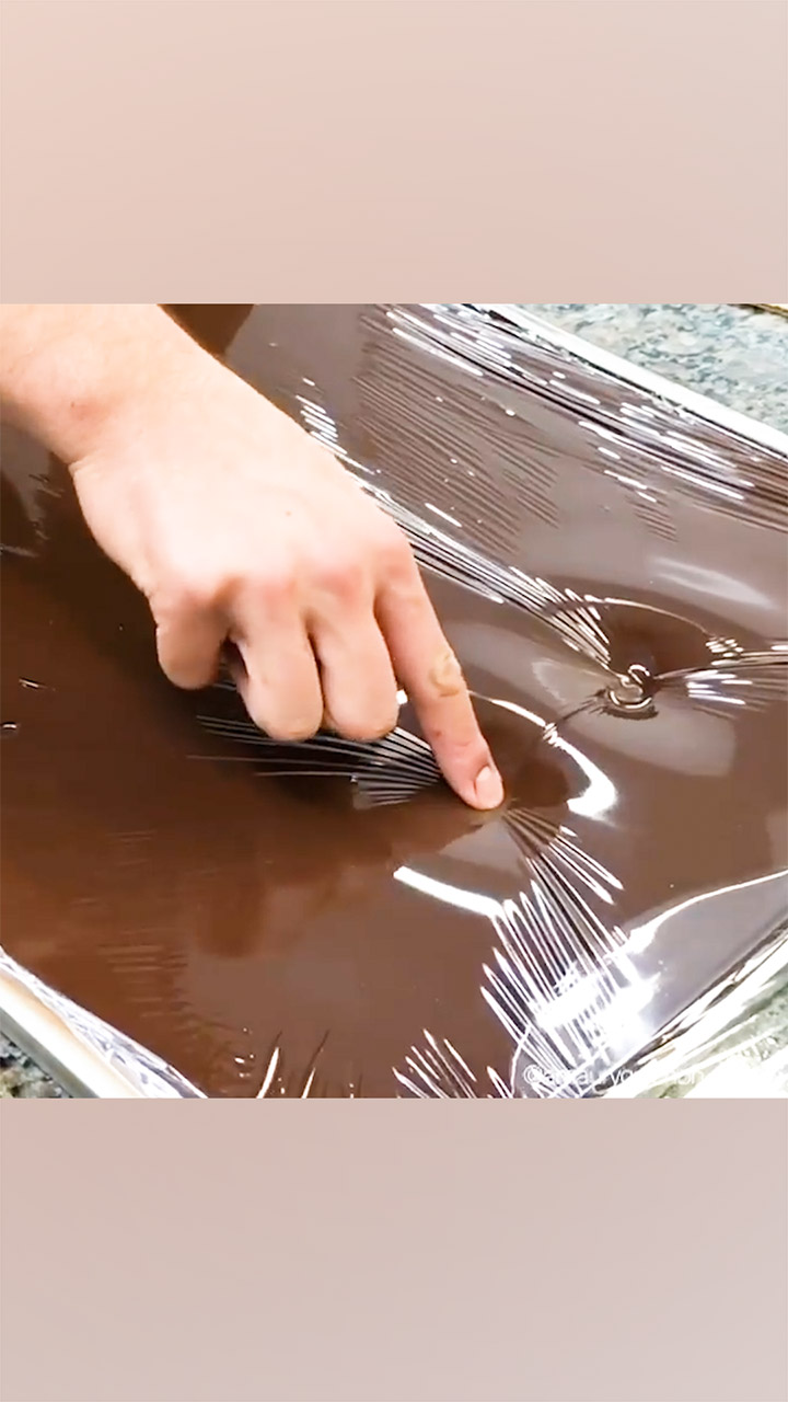 絵本の世界から飛び出した！？遅れてきたサンタクロース