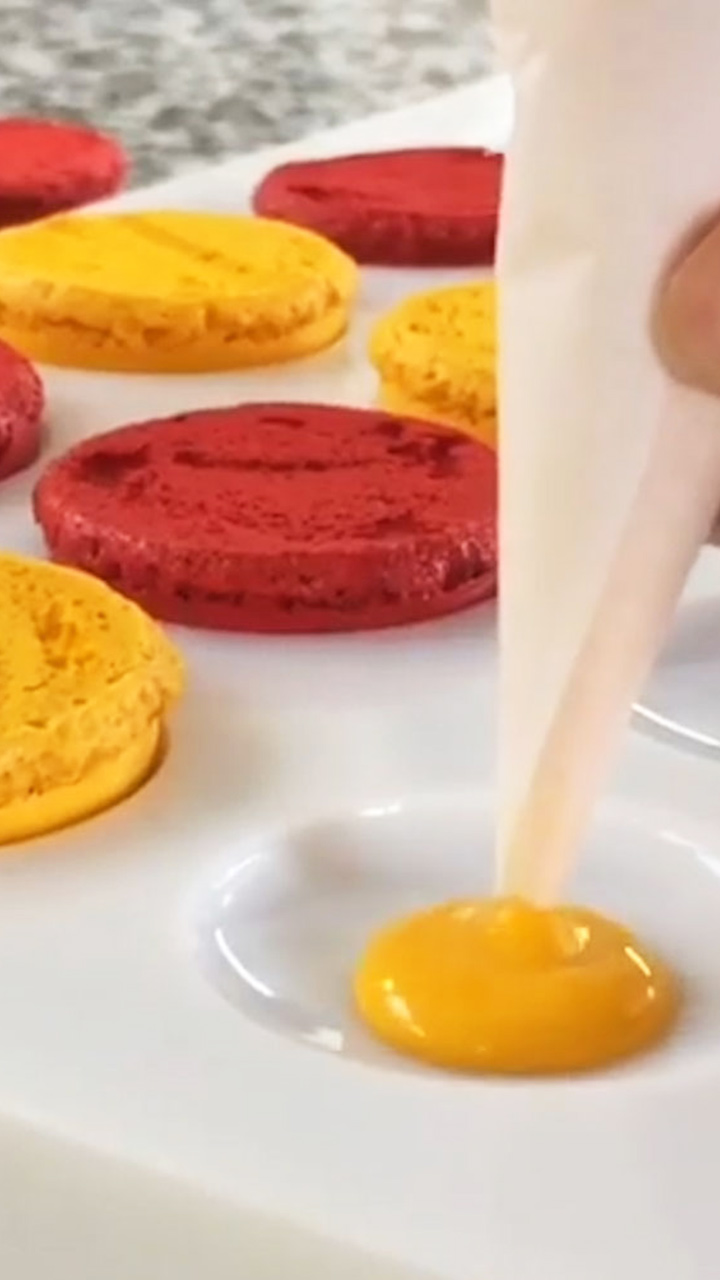 スイーツアートって知ってる？魔法のようなシェフのワザ