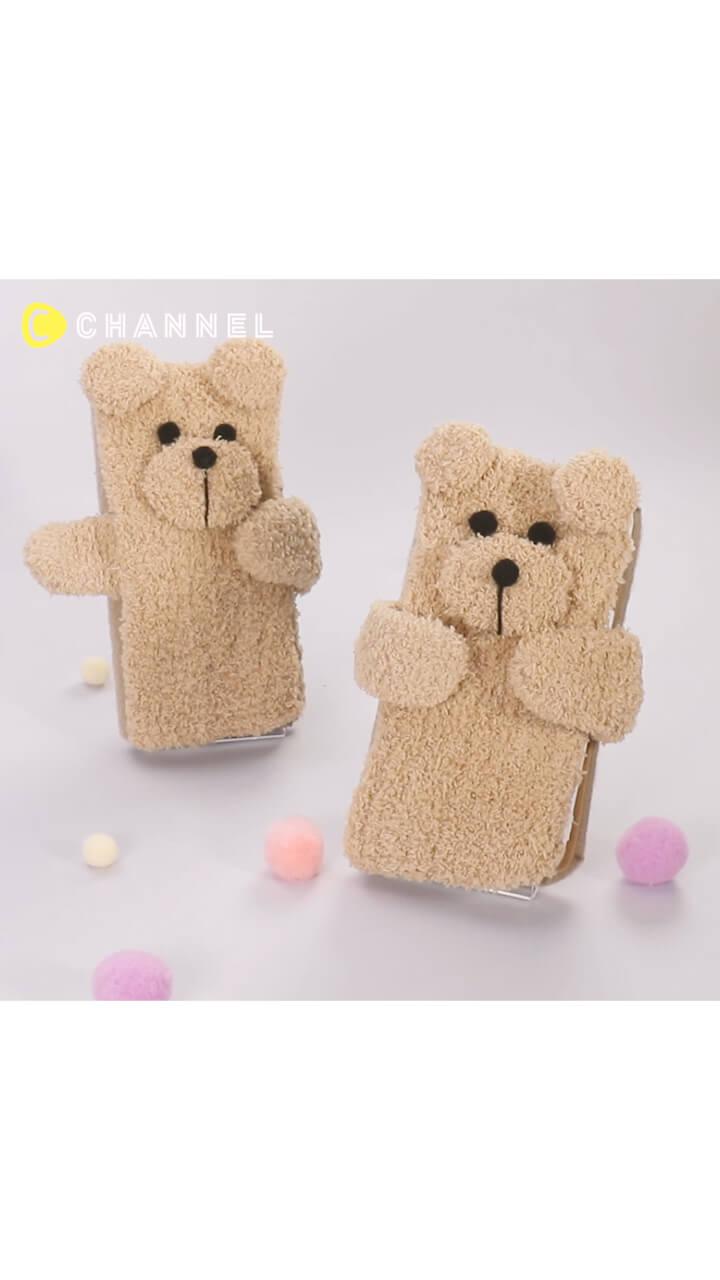 手袋で!︎くまさんスマホケース♡