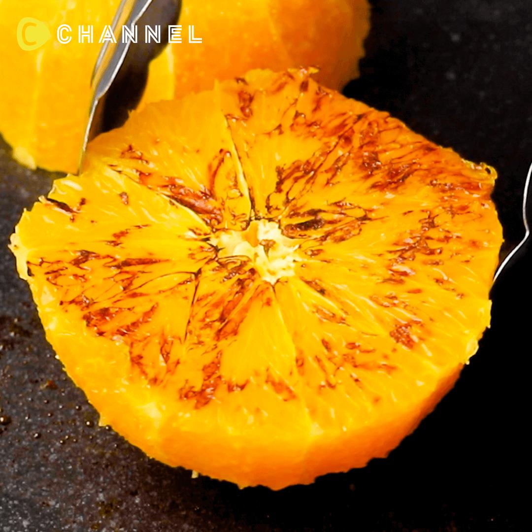 バンズは果物!?禁断の組合せ♡「フルーツバーガー」