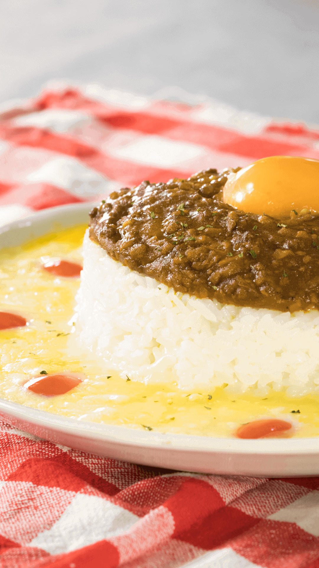 チーズもたまごもとろっとろ♡まんまる焼きキーマカレー