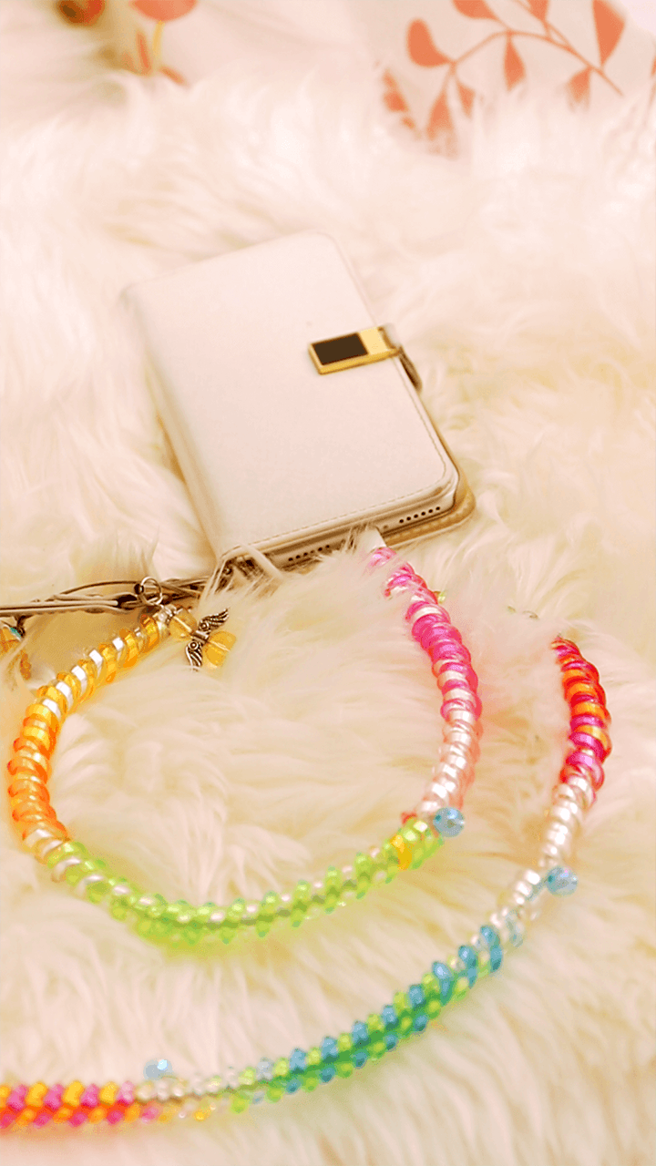 安カワ！なのに優秀♡100均で作るケーブルデコはカラフルでCUTE♪