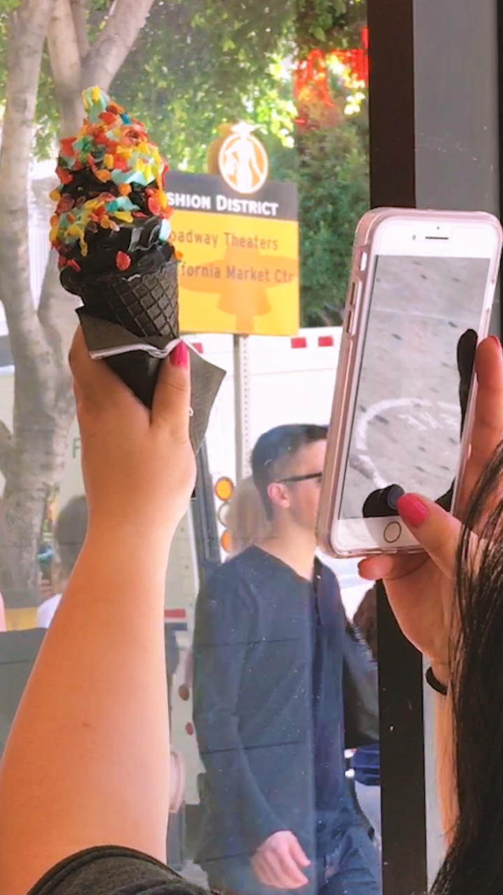 欲張りな女のコへ♡魅力たっぷりブラックアイス