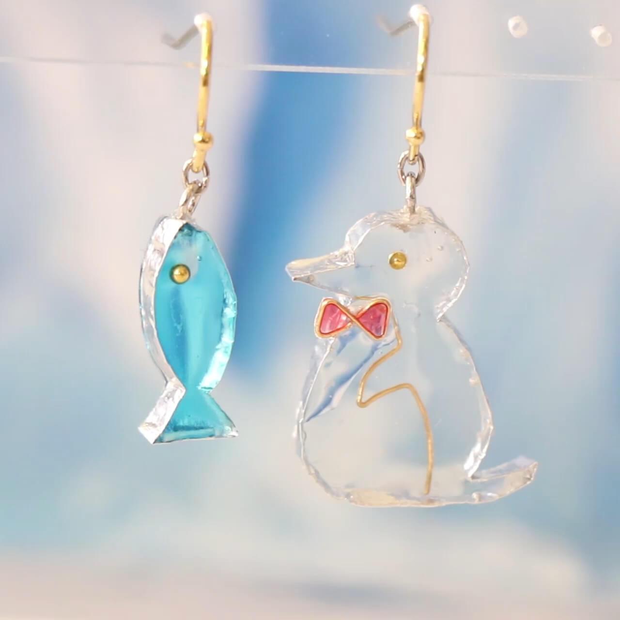 枠からツクロット♪「ペンギンピアス」