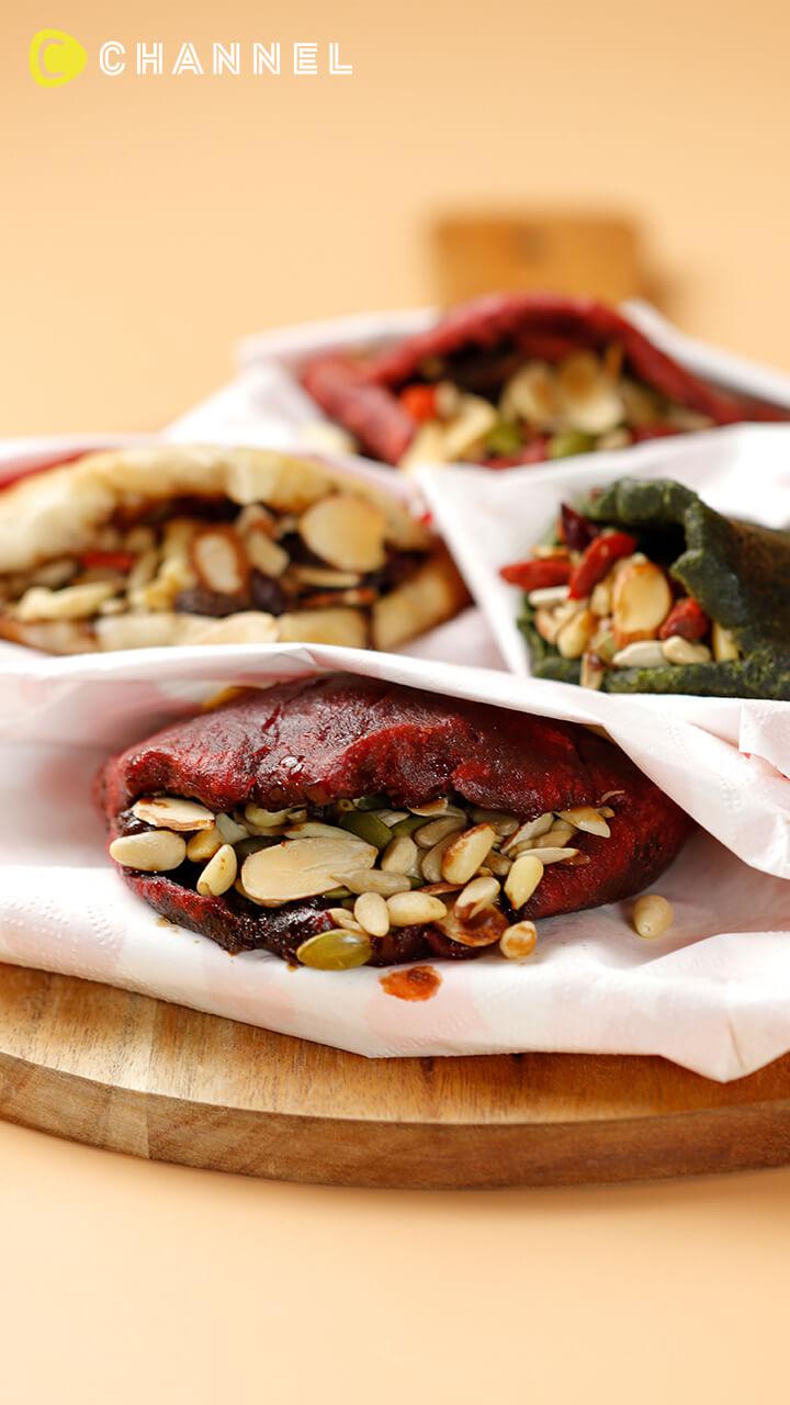 ザクザク食感が楽しい! ナッツホットク