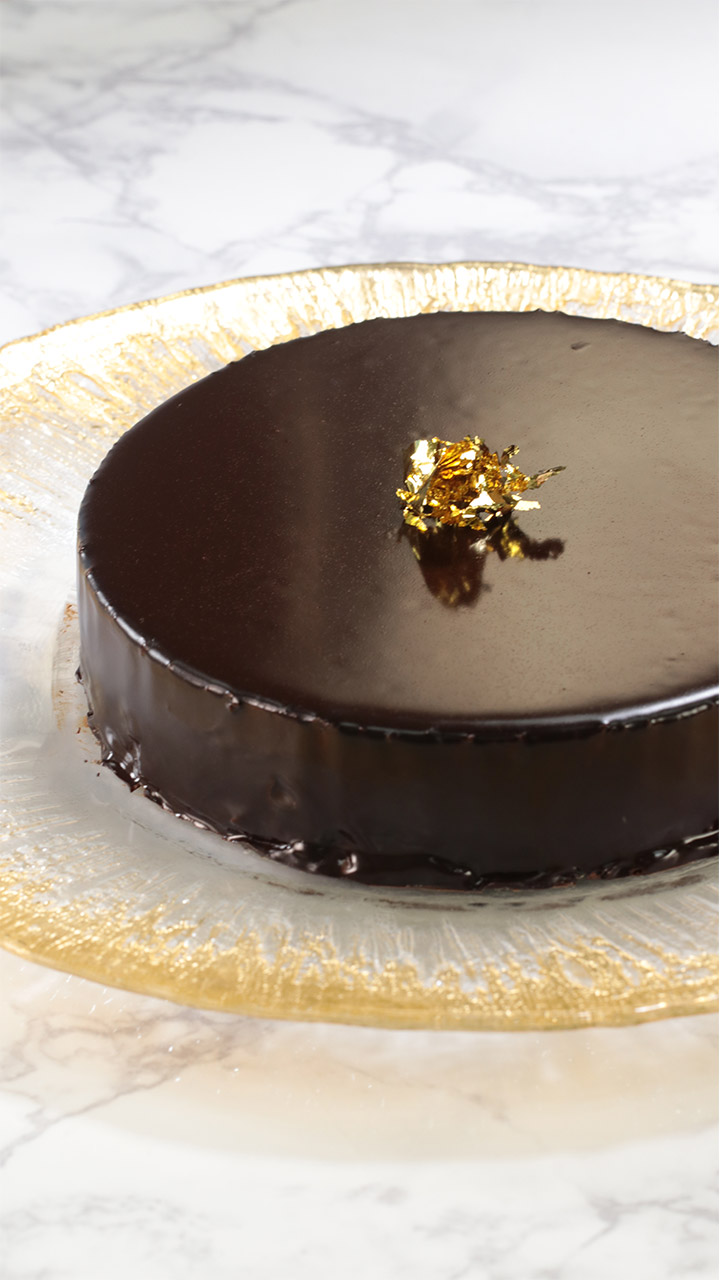 特別な日のプレゼント 大きなチョコレートプリンケーキ C Channel