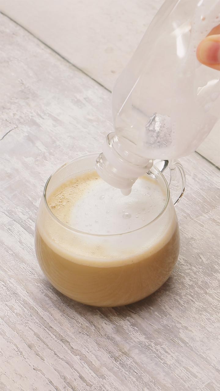 自宅で美味しいカプチーノ♡ ミルクフォームの簡単作成テク