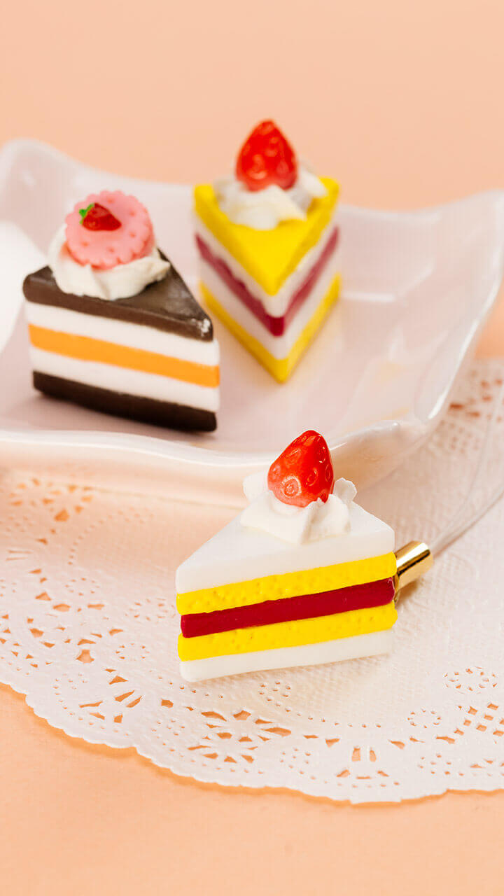 流行りの萌え断♡カットケーキのストラップ
