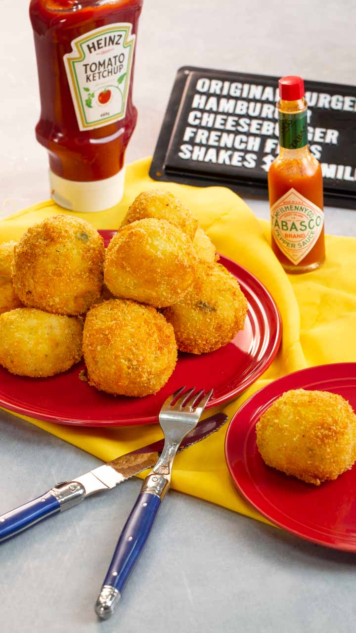 中からとろ〜り製氷皿コロッケ