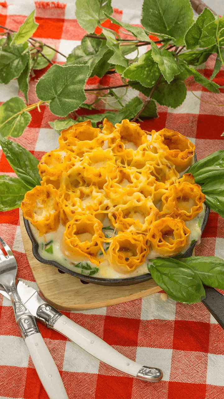 もちっとカリカリ花咲くバラザニア