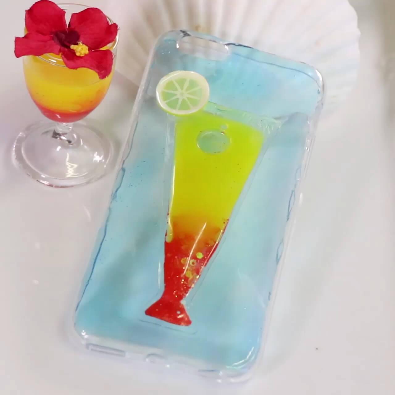海を眺めながら飲みたい☆「トロピカルジューススマホケース」