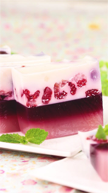 วุ้นมิกซ์เบอร์รี่ กินแล้วสวย