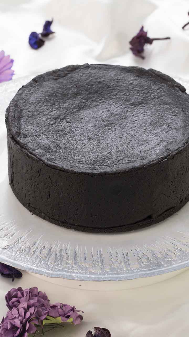 なんだこれは！真っ黒ベイクドレアチーズ