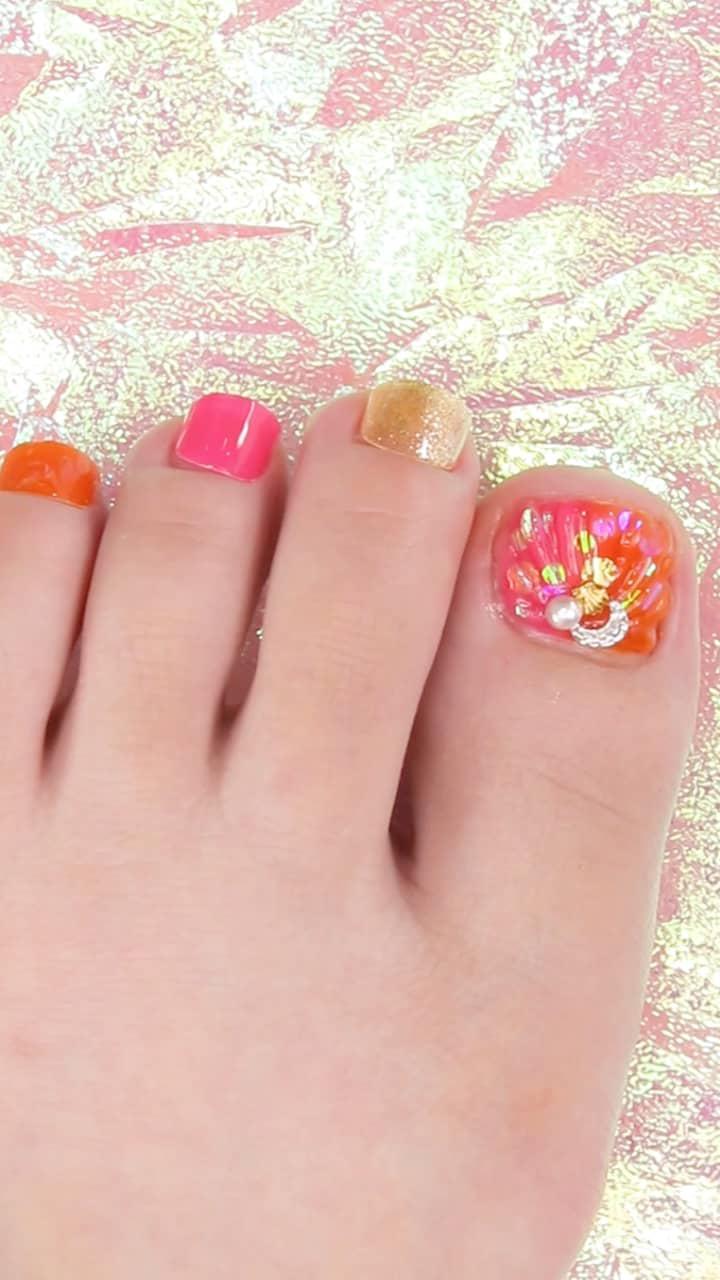 人魚気分で楽しみたい♡ウロコ風ネイル