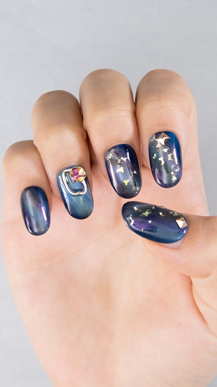 きらりと輝く☆星空ネイル