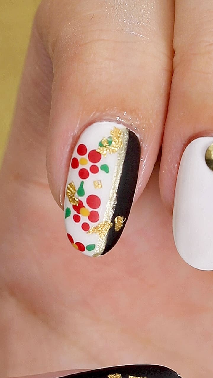 セルフで華やかに！成人式ネイル