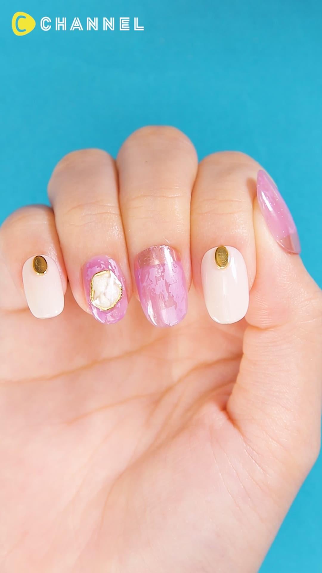 パーツにもオリジナリティを！世界に1つの天然石風ネイル