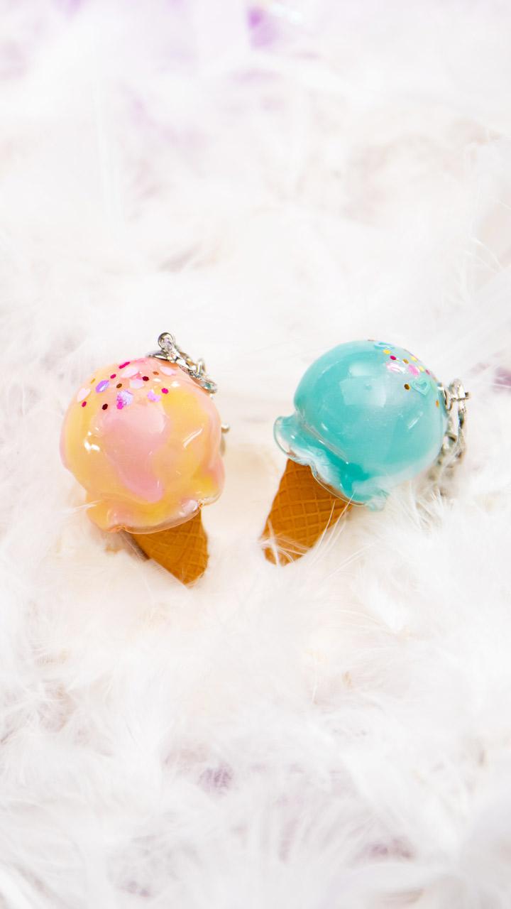 ガラスドームを包み込む♡夢見ごこちなアイスクリーム