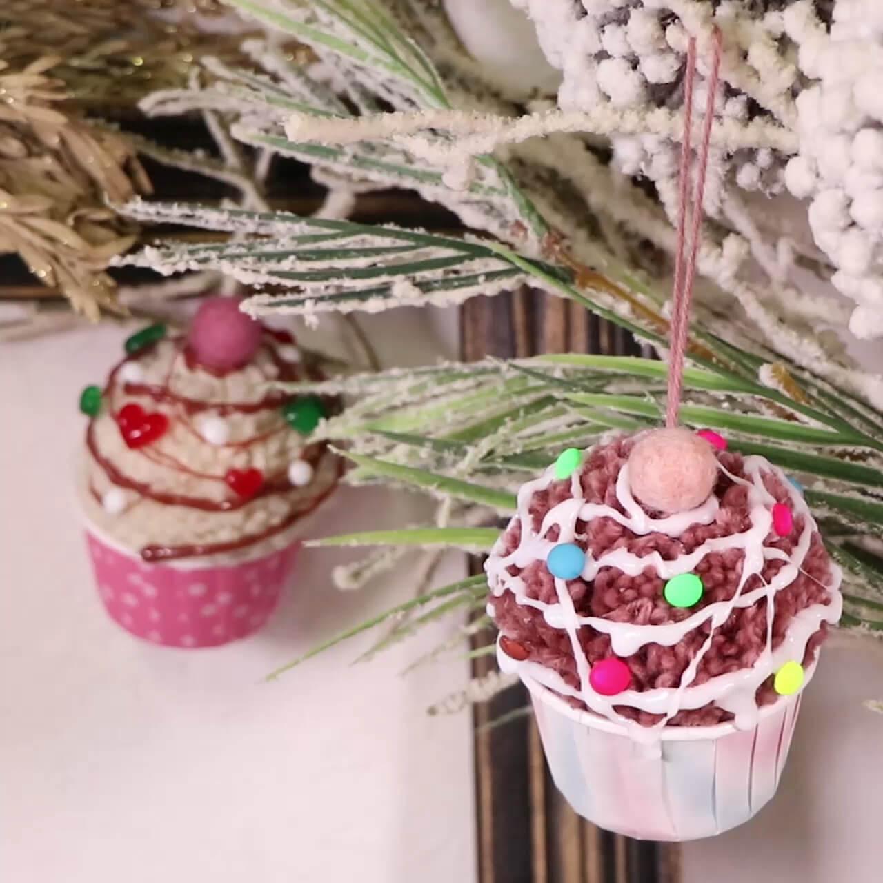 ポップに飾ろう♪「カップケーキクリスマスオーナメント」