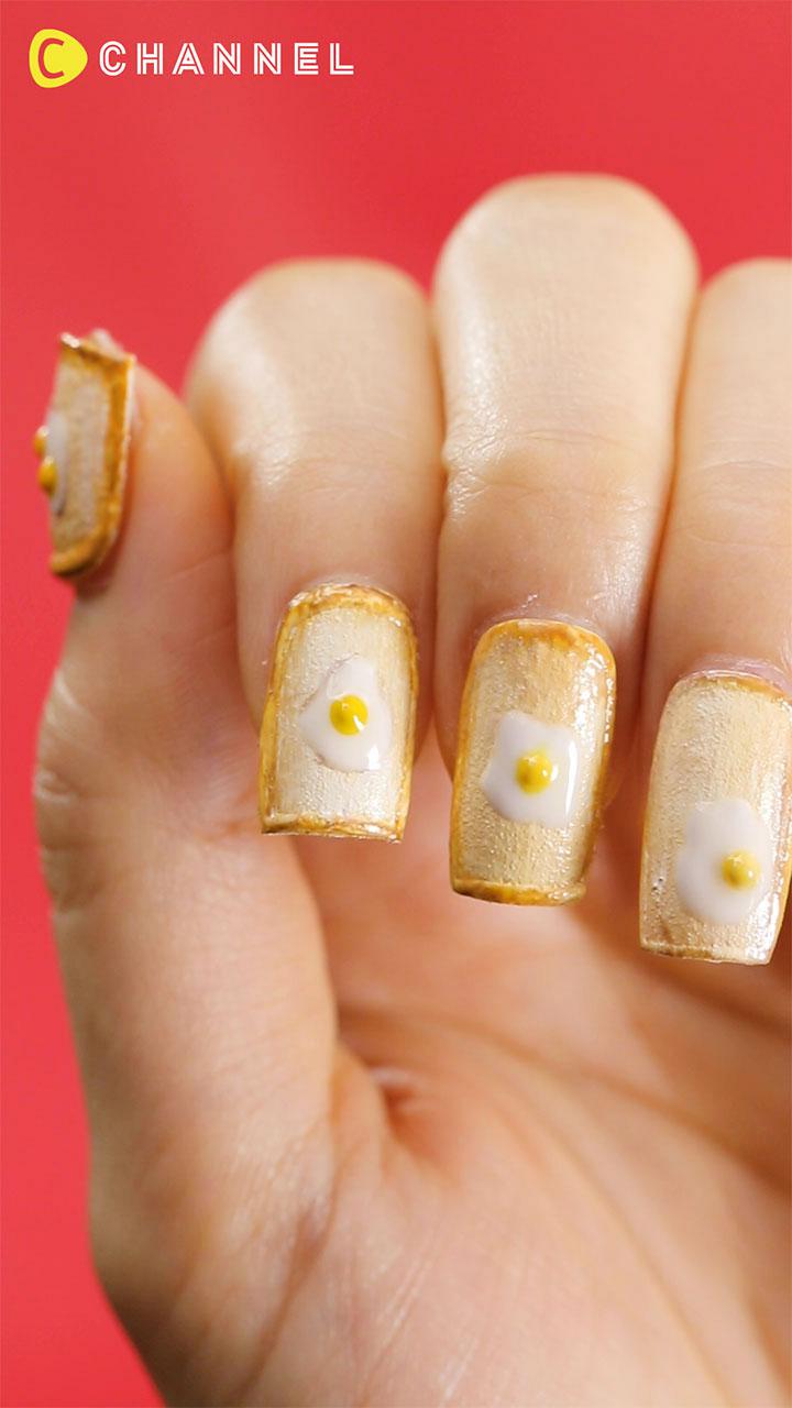 เล็บขนมปังปิ้ง เหมือนจริงแต่กินไม่ได้