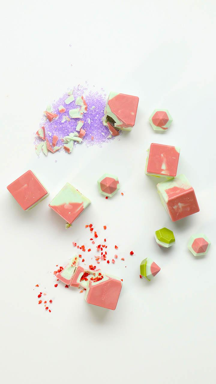 本物みたい♡キラキラ宝石チョコレート