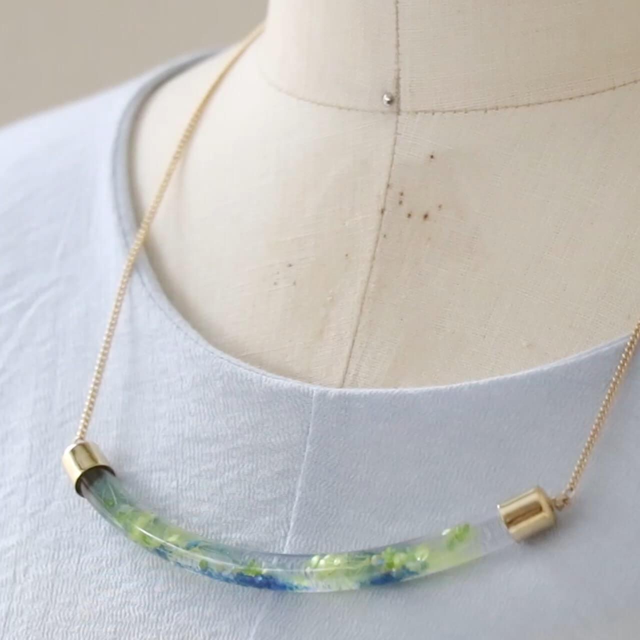 好きなお花を身につける♪「ハーバリウムネックレス」