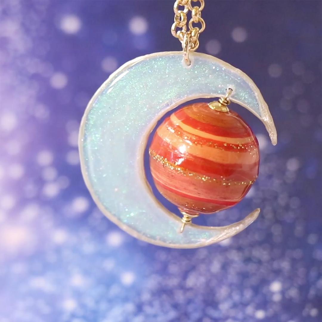 宇宙に思いをはせて...♡ ｢宇宙レジンチャーム｣