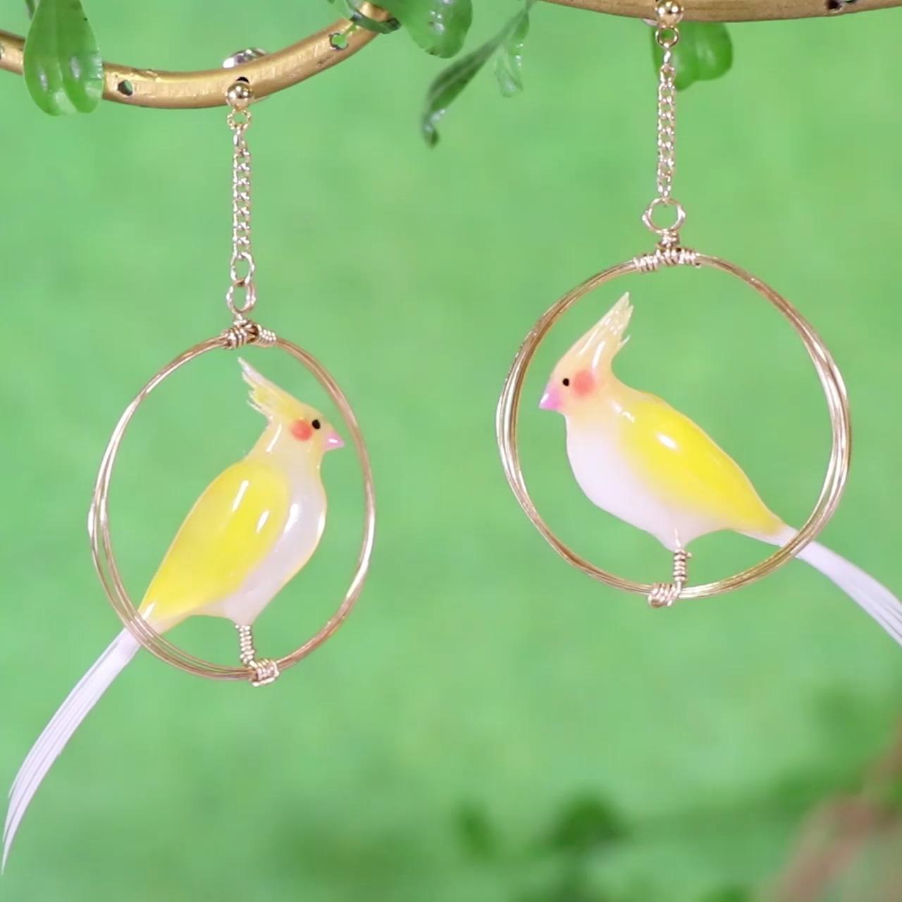 耳元におかえり♡ 「オカメインコピアス」