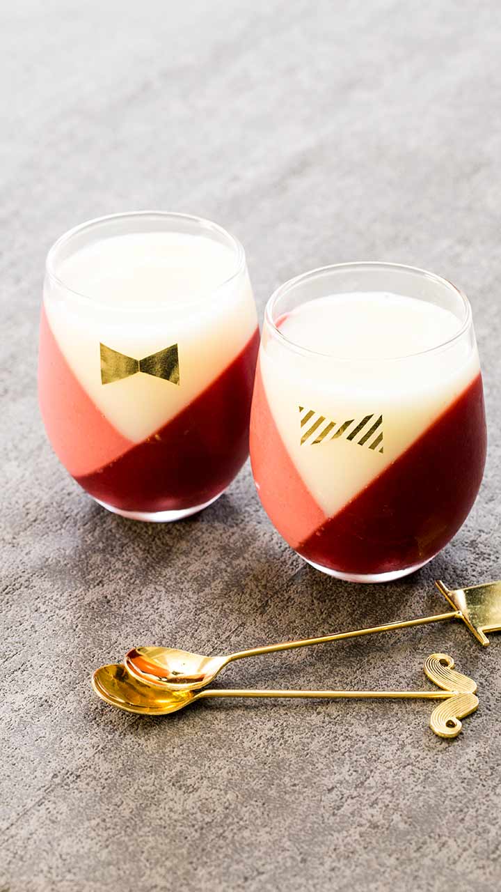 洋服仕様でかわいさ◎ラズベリーパンナコッタ