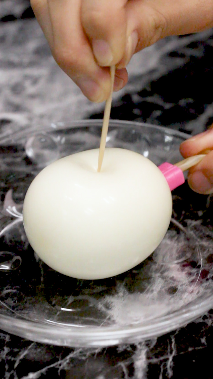 見逃さないように要注意！！飛び出すまんまるプリン