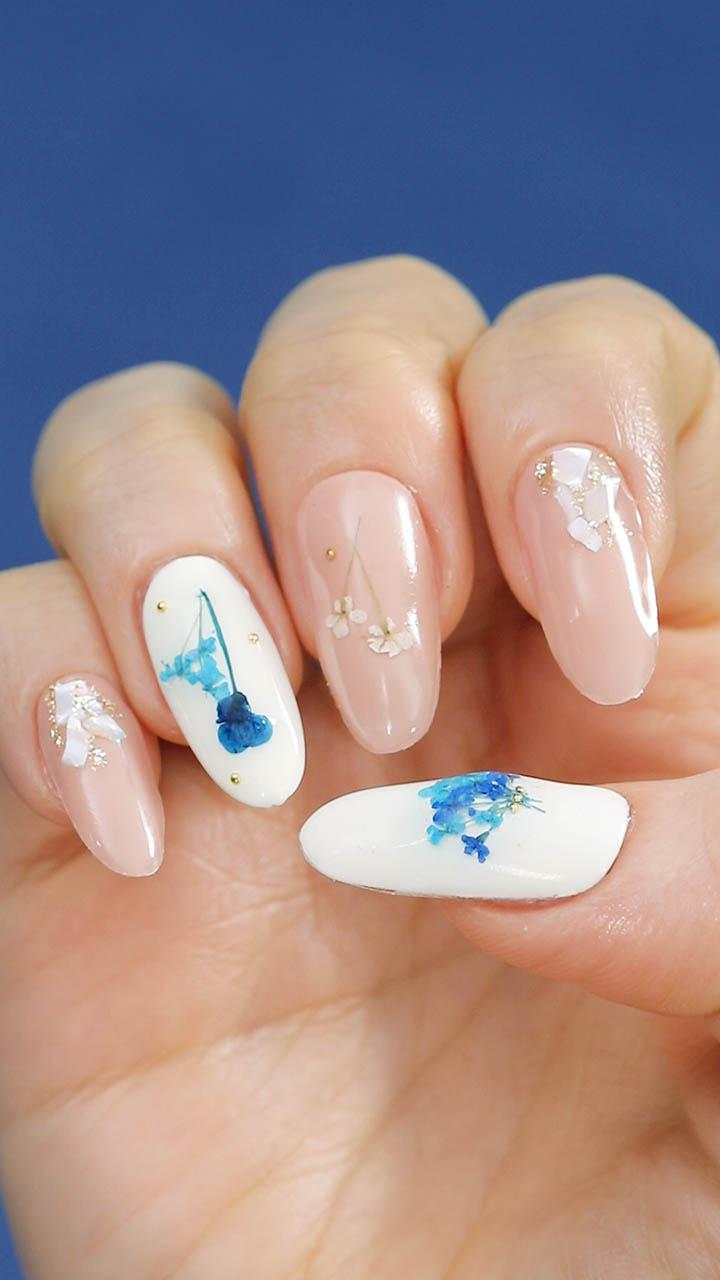 セルフでOK！リアルな花を閉じ込めた♡押し花ネイル