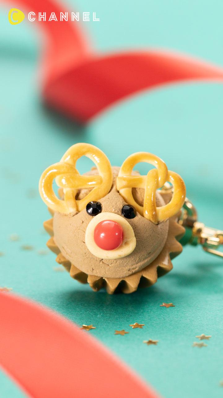 クリスマスの人気者♡真っ赤なお鼻のトナカイのケーキキーホルダー