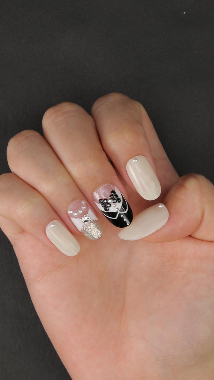 セルフでも思いっきり可愛く♡ブライダルネイル