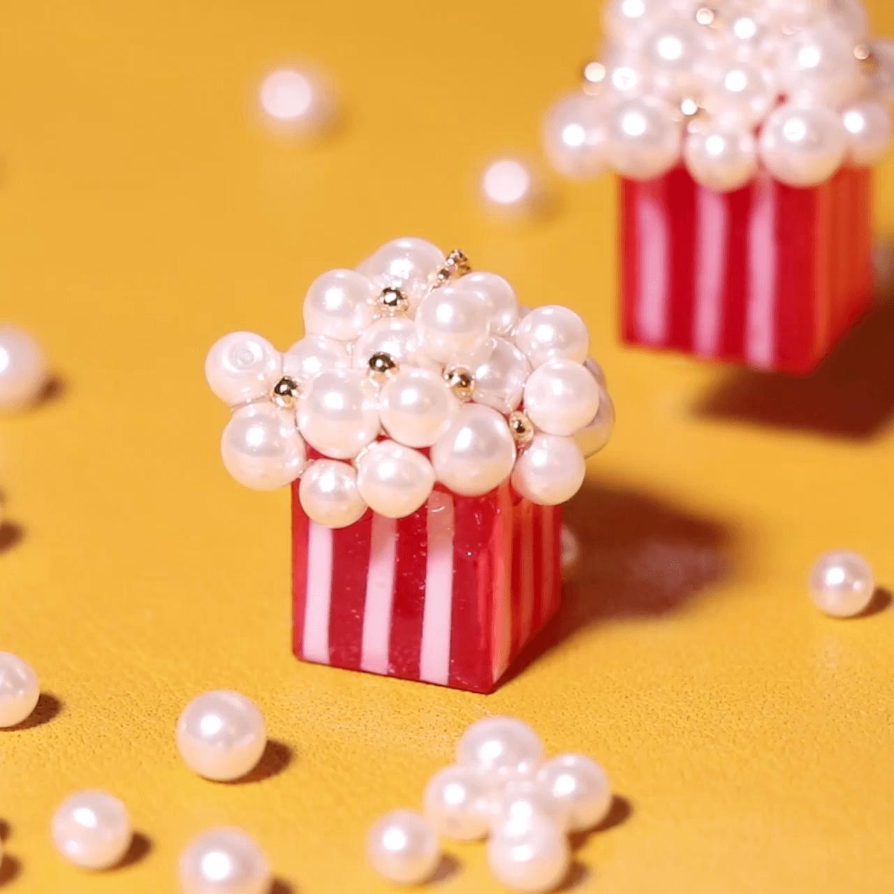 ハジけてあふれるっ♪「パールポップコーンピアス」