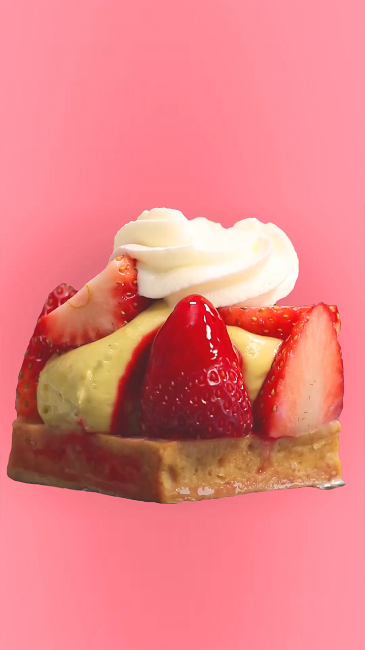 絶品ケーキをカット！可愛いスイーツの気になる中身を公開