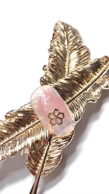 ちゅるんと透明感♡桜ネイル