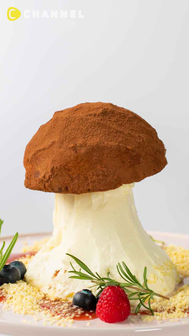 もはや芸術!?ビッグな3Dきのこティラミス