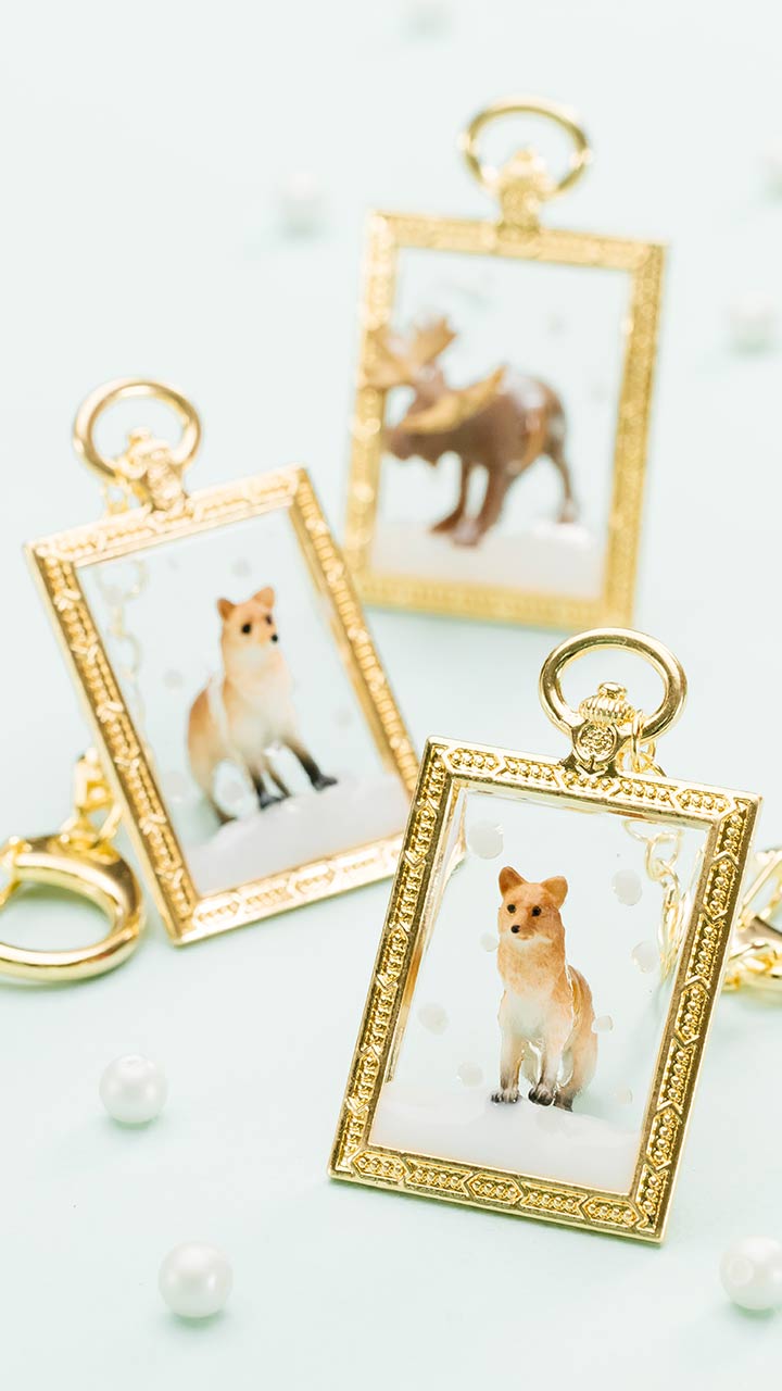 額から飛び出す！3Dきつねチャーム