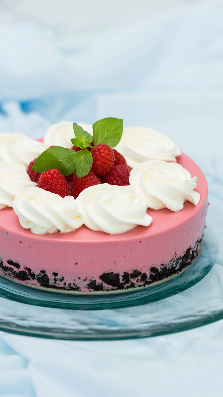 真っ赤なチーズケーキ