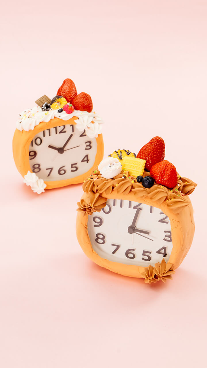 存在感バツグン！時計のスイーツデコレーション♡
