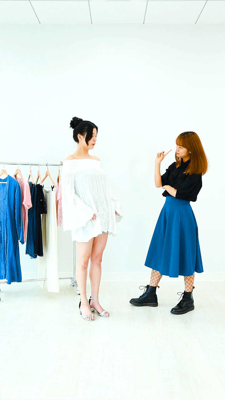 オフショルはやりすぎないがポイント！秋もトレンドを着こなそう