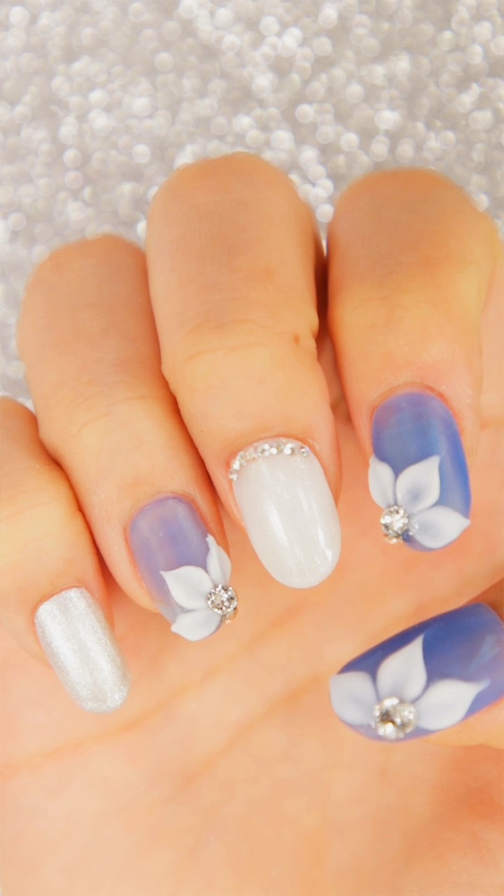 夢中にさせたいお花ネイル♡マットな質感で大人女子にチェンジ！